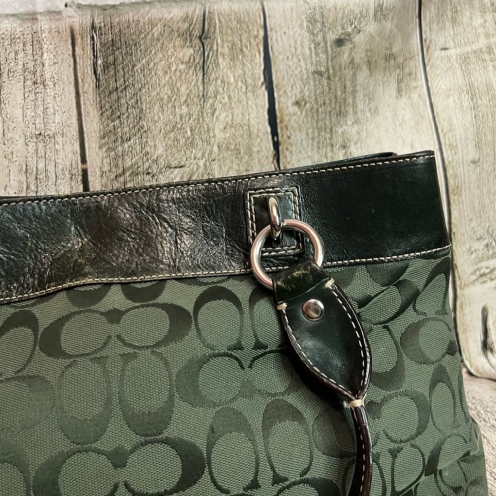 ๐ฅ COACH - Y2K shoulder bag - Picture 9 of 14